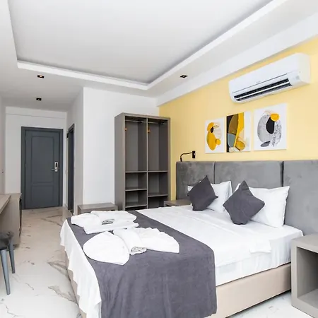 Otel Leonis