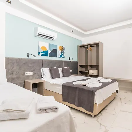 Otel Leonis *