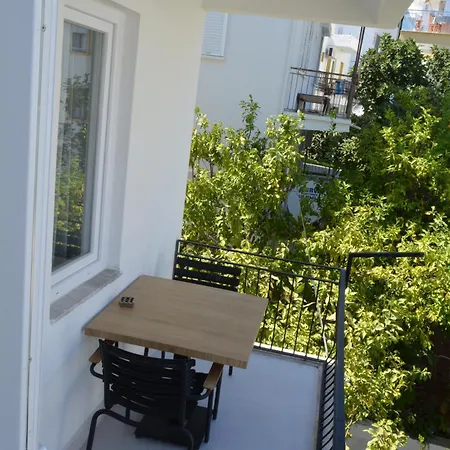 Leonis Otel
